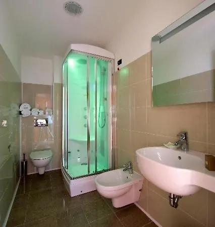 Otel Eleonora 4*